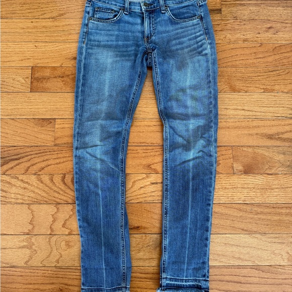 Rag & Bone Dre Coopers Mid-Rise Slim Boyfriend Fit Light Medium Wash Size 24 - Picture 2 of 6